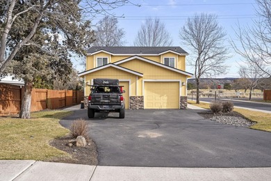Rare chance to acquire a block of 6 extremely well-maintained - photo 2