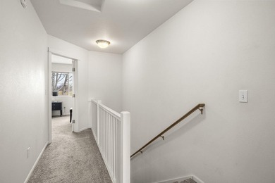 Rare chance to acquire a block of 6 extremely well-maintained - photo 10