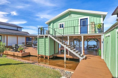 Lake Home For Sale in Jacksonville, Texas