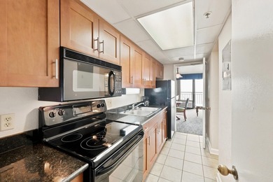 Top-Floor Oceanfront Condo in the Heart of Myrtle Beach | Proven - photo 7