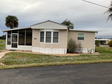 Lake Okeechobee Home For Sale in Moorehaven Florida