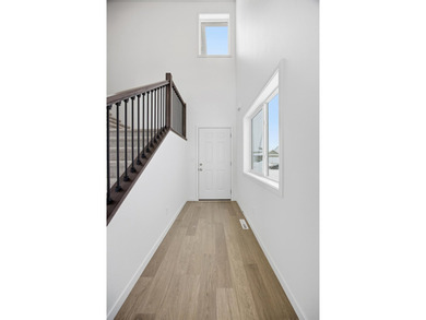 Welcome home to this completed and ready to move Summit floor - photo 4