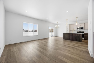 Welcome home to this completed and ready to move Summit floor - photo 6