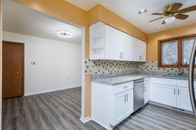 Rare detached condo living near the lake offering the simplicity - photo 15