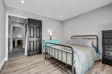 Exceptional end unit 3 bedroom, no one above you, tranquil - photo 16