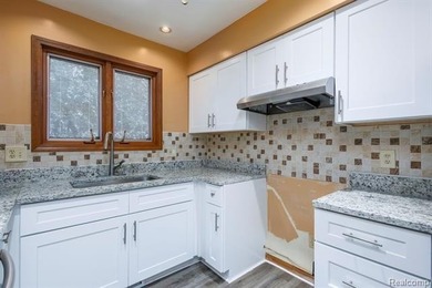 Rare detached condo living near the lake offering the simplicity - photo 16
