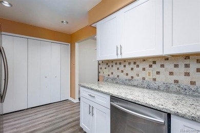 Rare detached condo living near the lake offering the simplicity - photo 17