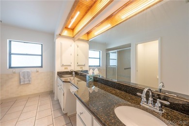 One or more photo(s) has been virtually staged. Beautiful luxury - photo 18