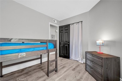 Exceptional end unit 3 bedroom, no one above you, tranquil - photo 20