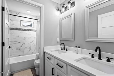 Extra, Extra Fabulous! This stunning 5-bedroom, 3-bath home is - photo 26