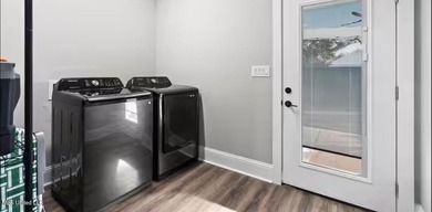 Extra, Extra Fabulous! This stunning 5-bedroom, 3-bath home is - photo 27