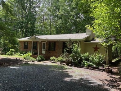 Lake Home For Sale in Hiawassee, Georgia