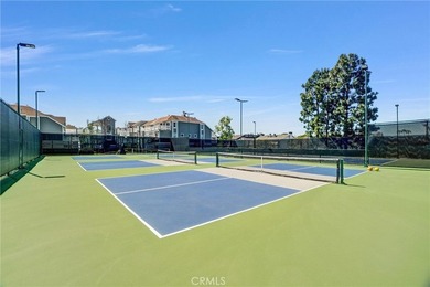 Exceptional end unit 3 bedroom, no one above you, tranquil - photo 34