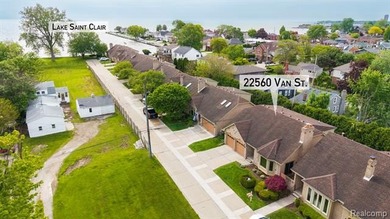 Rare detached condo living near the lake offering the simplicity - photo 34