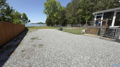 Deals on Weiss Lake don't have to be as rare as a Big Foot - photo 8