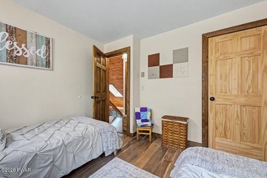 TURN KEY OFFERED FULLY FURNISHEDpletely updated 5-bedroom - photo 53