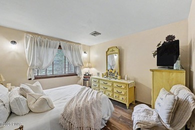 TURN KEY OFFERED FULLY FURNISHEDpletely updated 5-bedroom - photo 54