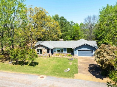 Greers Ferry Lake Home For Sale in Heber Springs Arkansas