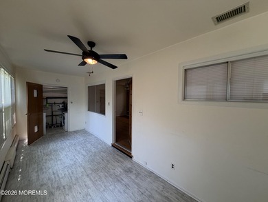 Welcome to Cedar Glen Homes! 55 and older community - photo 4