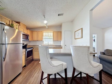 Beautiful and well maintained 2-bedroom, 2-bath manufactured - photo 16