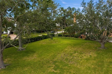 Monaco has Avenue Princesse Grace, Los Angeles has the Pacific - photo 8