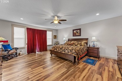 Coastal luxury meets comfort in this custom home within a - photo 20