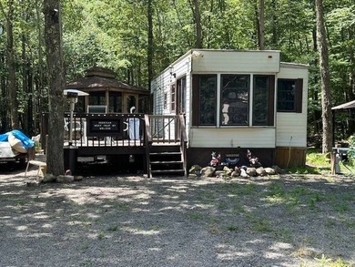 Eagle Lake Lot For Sale in Gouldsboro Pennsylvania