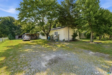 Attention investors! This well-maintained two-family property is - photo 31
