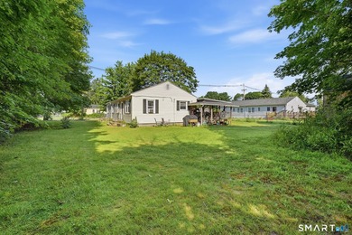 Attention investors! This well-maintained two-family property is - photo 32