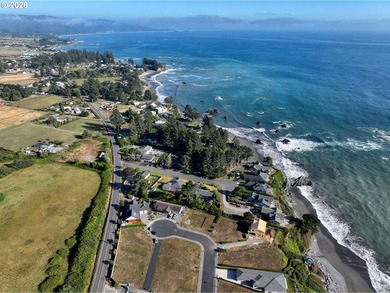 Coastal luxury meets comfort in this custom home within a - photo 45