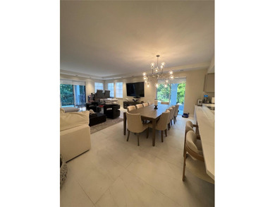 BEAUTIFUL APARTMENT AT THE PRESTIGIOUS MEDITERRANEAN VILLAGE HAS