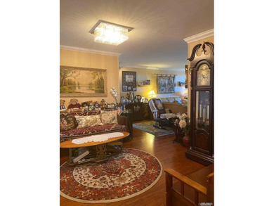 Oversized 2 Bedroom/ 2 Full Bathroom Apartment could be easily - photo 10