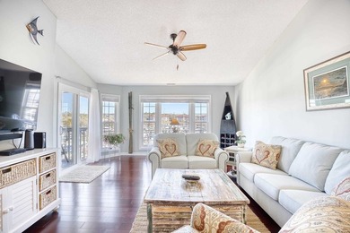 Gorgeous Marina views from this updated 2-bedroom, 2 bath END - photo 3