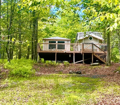 Eagle Lake Lot For Sale in Gouldsboro Pennsylvania