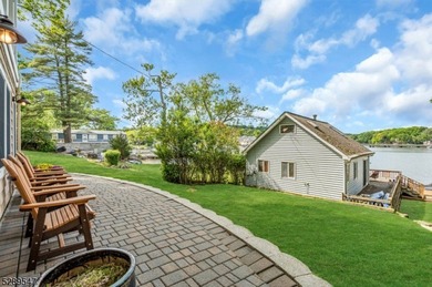 Stylish lakefront. Spectacular lake view from the covered porch S - photo 6