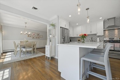 Set into this charming 4 Bedroom Split level on quiet cul de sac - photo 14