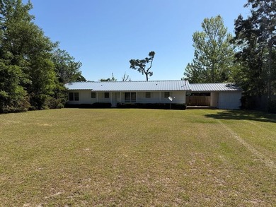 Experience the best of lake living in this beautiful, renovated - photo 1