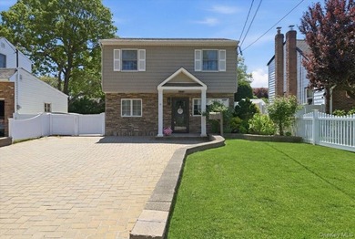 Set into this charming 4 Bedroom Split level on quiet cul de sac - photo 35