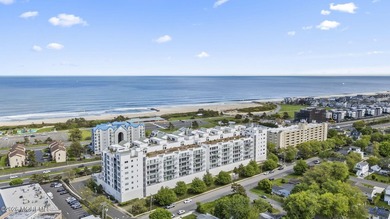 Experience elevated coastal living in the highly sought-after - photo 1