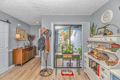 If you have been looking for a townhome in the heart of Myrtle - photo 9