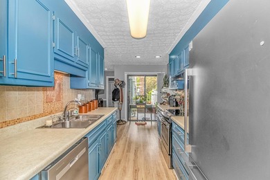 If you have been looking for a townhome in the heart of Myrtle - photo 10