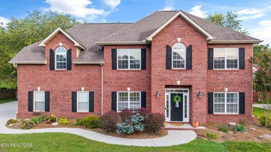 Fort Loudoun Lake Home For Sale in Lenoir City Tennessee