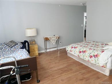 Experience luxury and convenience at 10 Canterbury Rd, Apt 1B - photo 4