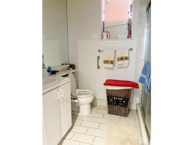 Experience luxury and convenience at 10 Canterbury Rd, Apt 1B - photo 8