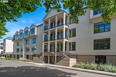 Lake Condo For Sale in Portland, Oregon