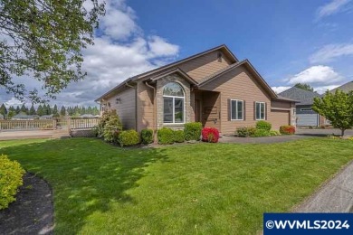 Staats Lake Home For Sale in Keizer Oregon
