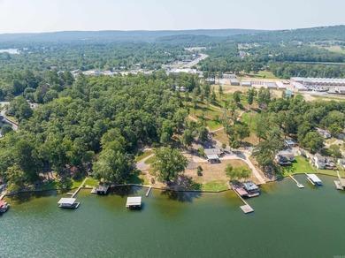 This exceptional lakefront property on the highly sought-after - photo 7