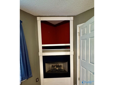 Nice, private, 3 bedroom, 2 bath home located minutes from Weiss - photo 17