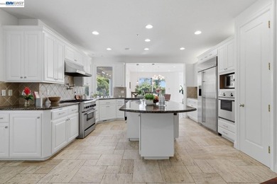 Welcome to this exceptional custom estate in the prestigious - photo 18