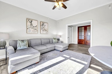 This impeccably designed residence offers three spacious - photo 20